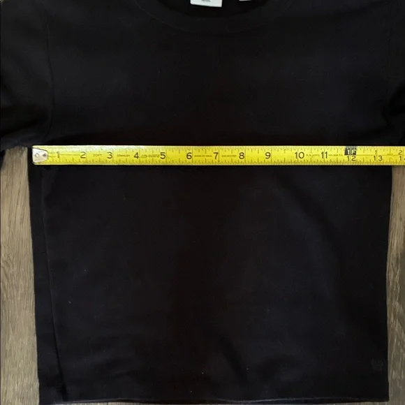 Aritzia Black Long Sleeve Tee - Picture 8 of 9